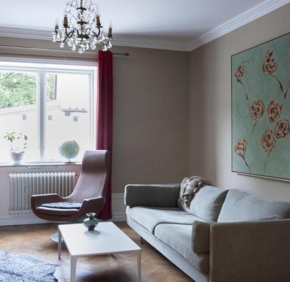 דירת 2 חדרי שינה עם נוף לגינה, Sköna Hönor Apartments