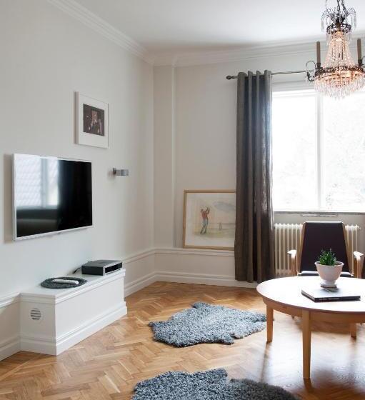 דירת שני חדרים עם מרפת, Sköna Hönor Apartments