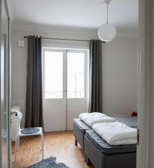 バルコニー付２ベッドルームアパートメント, Sköna Hönor Apartments
