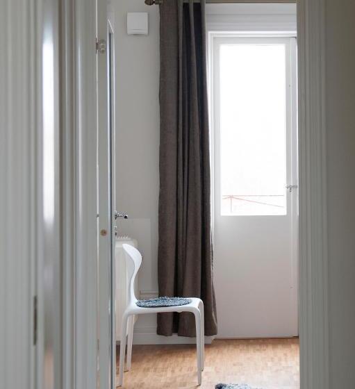 דירת שני חדרים עם מרפת, Sköna Hönor Apartments
