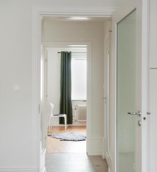 דירת 2 חדרי שינה עם נוף לגינה, Sköna Hönor Apartments