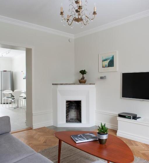 דירת 2 חדרי שינה עם נוף לגינה, Sköna Hönor Apartments