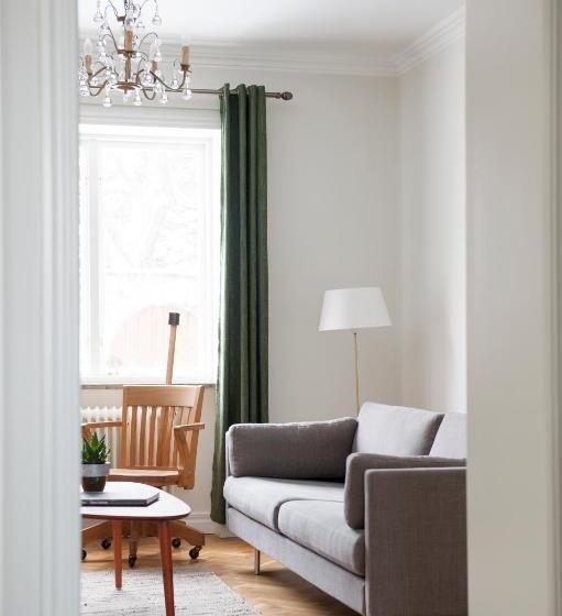 דירת 2 חדרי שינה עם נוף לגינה, Sköna Hönor Apartments