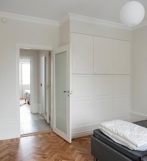 דירת שני חדרים עם מרפת, Sköna Hönor Apartments
