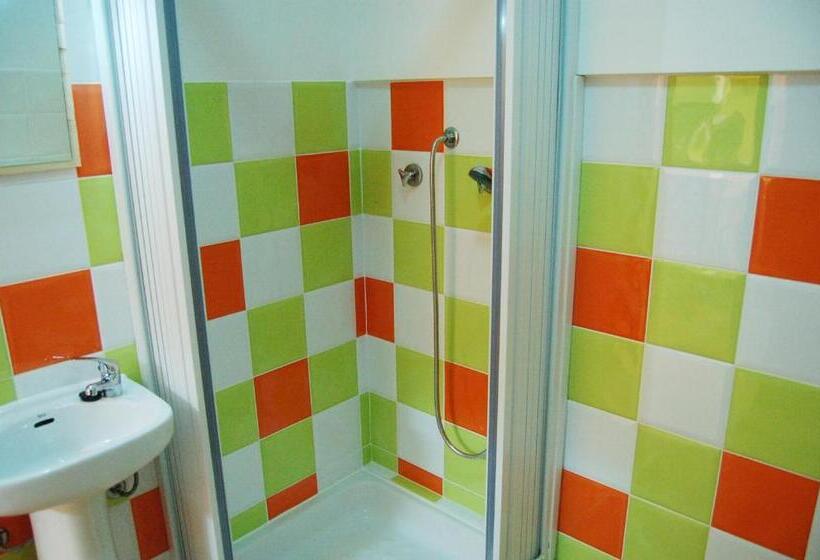 בית, 4 חדרי שינה, Swordfish Eco House Peniche