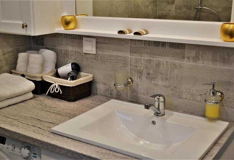 Апартаменты 2 Спальни, Guest Apartment Balkan