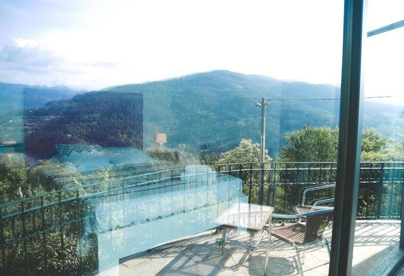 발코니가 있는 스위트, Quinta De Calvelos