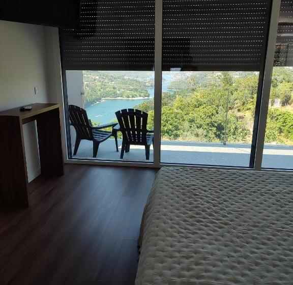 발코니가 있는 스위트, Quinta De Calvelos