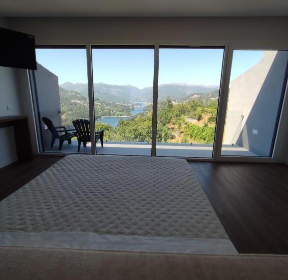 발코니가 있는 스위트, Quinta De Calvelos