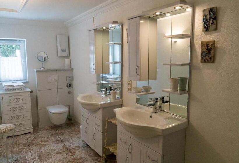 Дом 1 Спальня, Apartment Storchenfärbe