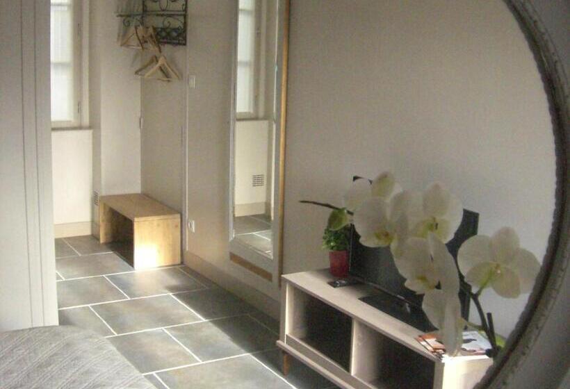 غرفة أساسية, Chambres D Hôtes Rue Du Poids