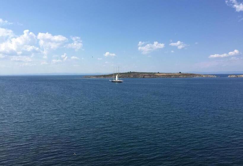 Студия Стандарт Вид на Море, Deep Blue Guest House