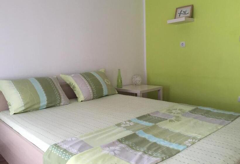 Номер Стандарт Боковой Вид на Море, Deep Blue Guest House