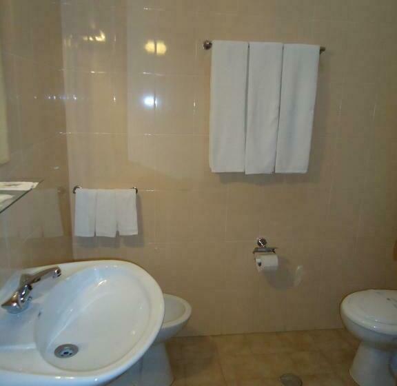 标准三人间, Residencial Coroa D Ouro