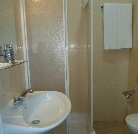 家庭间, Residencial Coroa D Ouro