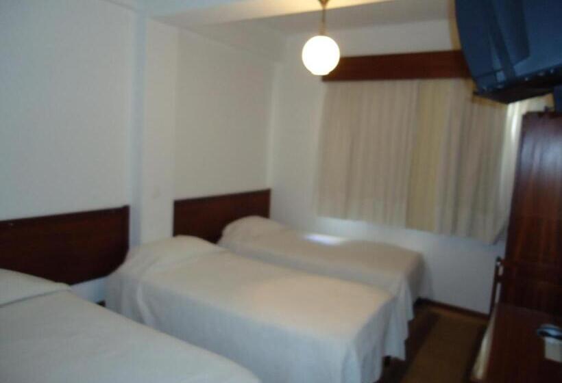 标准三人间, Residencial Coroa D Ouro