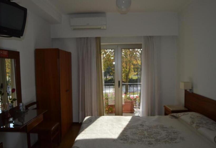 标准间, Residencial Coroa D Ouro