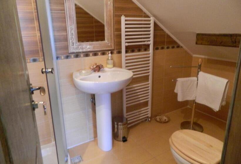 חדר סטנדרט, Pensiunea Romantic