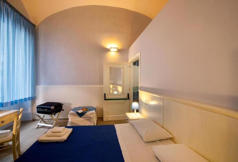 适合残疾人使用的标准间, Il Giardino Di Tonia   Oplontis Guest House   Bed & Garden