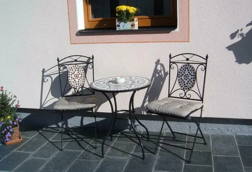 اتاق استاندارد یک تخته با بالکن, Pension Felsenheim