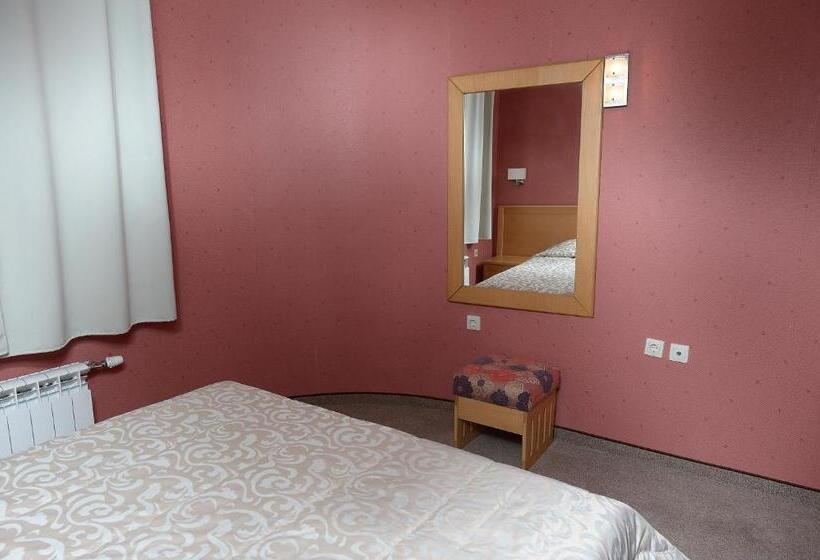 Полулюкс, Family Hotel Demetra