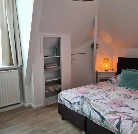 스탠다드 트리플 룸, Pension Corper