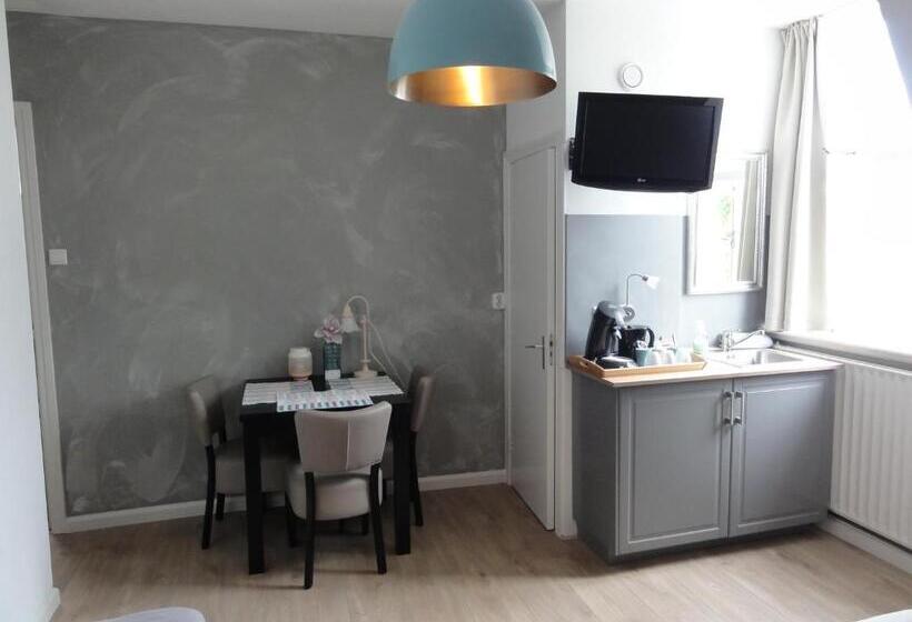 스탠다드 트리플 룸, Pension Corper