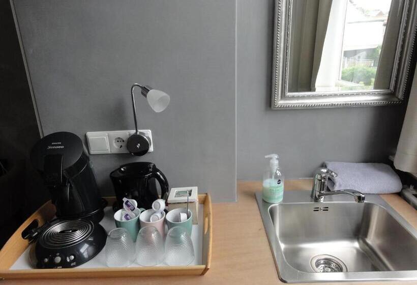 스탠다드 트리플 룸, Pension Corper