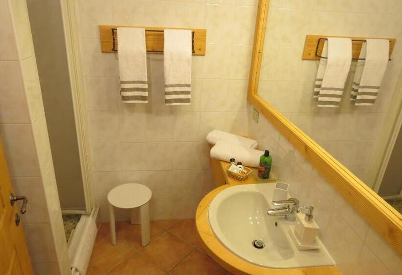 Четырехместный Номер Стандарт, B&b Il Grappolo