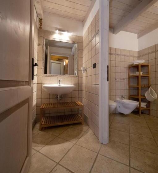 חדר סטנדרט לארבעה, B&b Lo Tatà