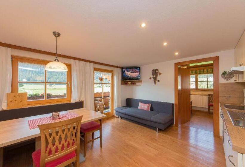 آپارتمان خانوادگی, Appartement Arnoldgut