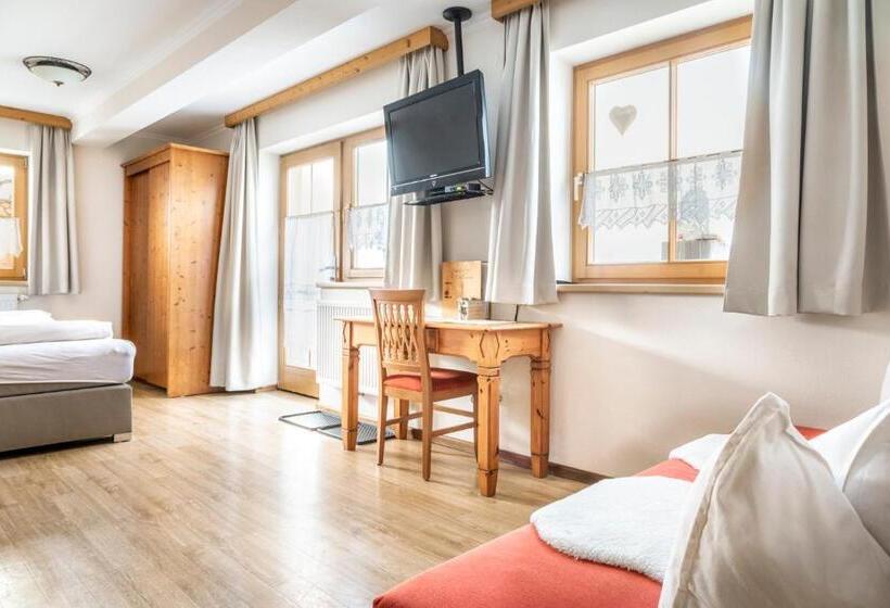 高级大房间, Appartement Arnoldgut