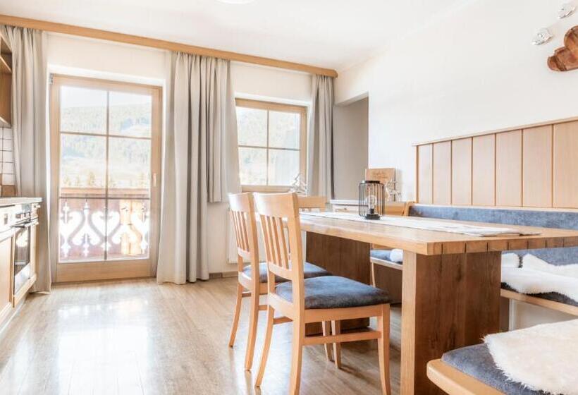 آپارتمان لوکس 2 خوابه, Appartement Arnoldgut