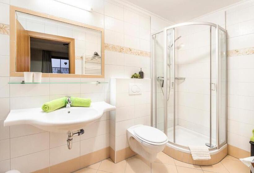 带2个卧室的高级公寓, Appartement Arnoldgut