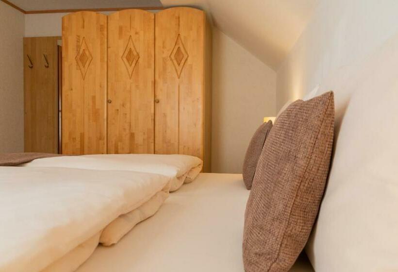 شقة غرفتين, Lammerauhof