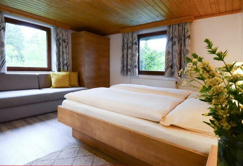 شقة 4 غرف, Lammerauhof