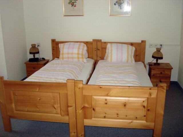 带共用浴室的标准房间, Quellenhof