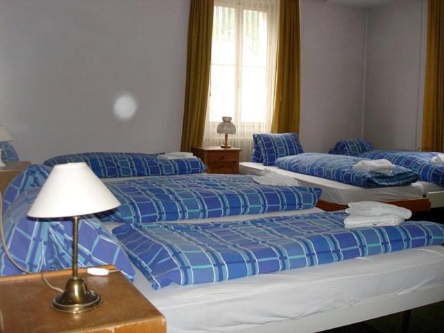 标准四人间共用浴室, Quellenhof