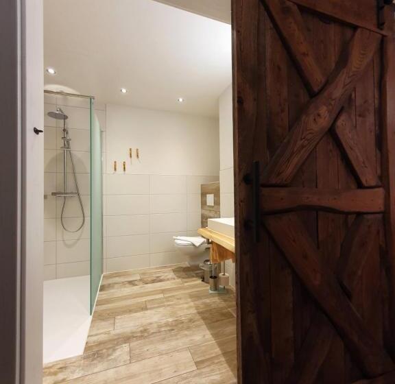 标准间带阳台, Gasthaus Zum Hirschen