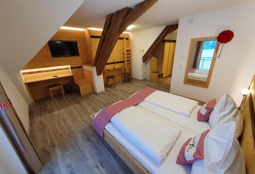 带阳台标准四人间, Gasthaus Zum Hirschen