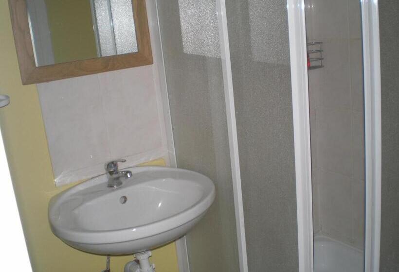 اتاق استاندارد یک نفره, Parko Vila