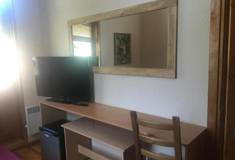 اتاق خانوادگی, Parko Vila