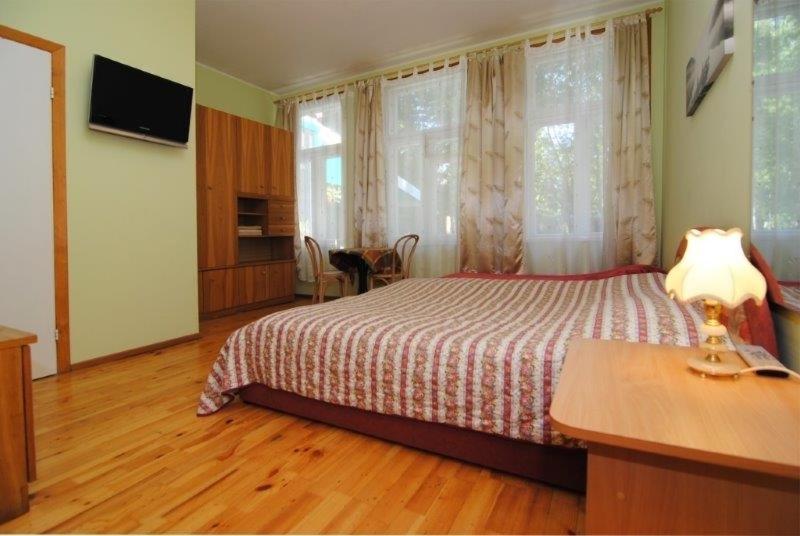 اتاق استاندارد سه نفره, Parko Vila