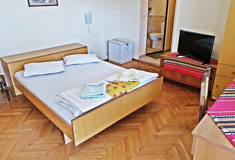 اتاق استاندارد با چشم‌انداز شهر, Trendy Inn