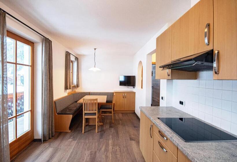 Апартаменты 2 Спальни, Tinahof