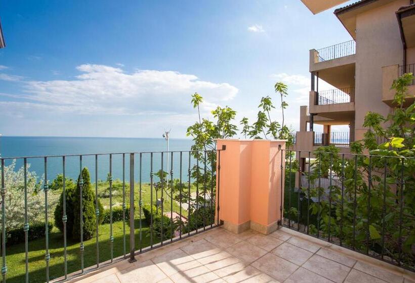 带3个卧室带海景的公寓, Kaliakria Resort