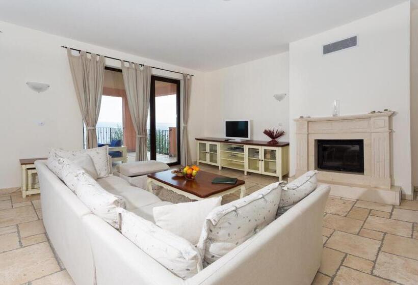 带3个卧室带海景的公寓, Kaliakria Resort