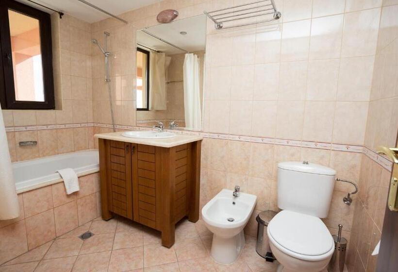 带3个卧室带海景的公寓, Kaliakria Resort