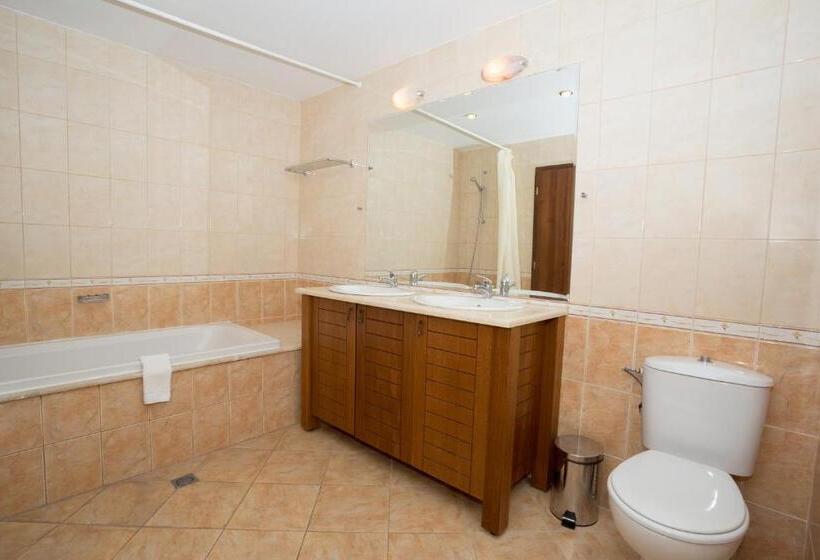 带3个卧室带海景的公寓, Kaliakria Resort