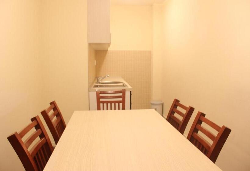 آپارتمان 2 خوابه, Apartments And Rooms Max Well